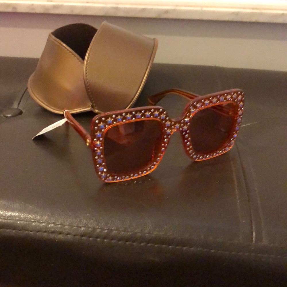🔥Special🔥Gucci sunglasses with swavorski crystal